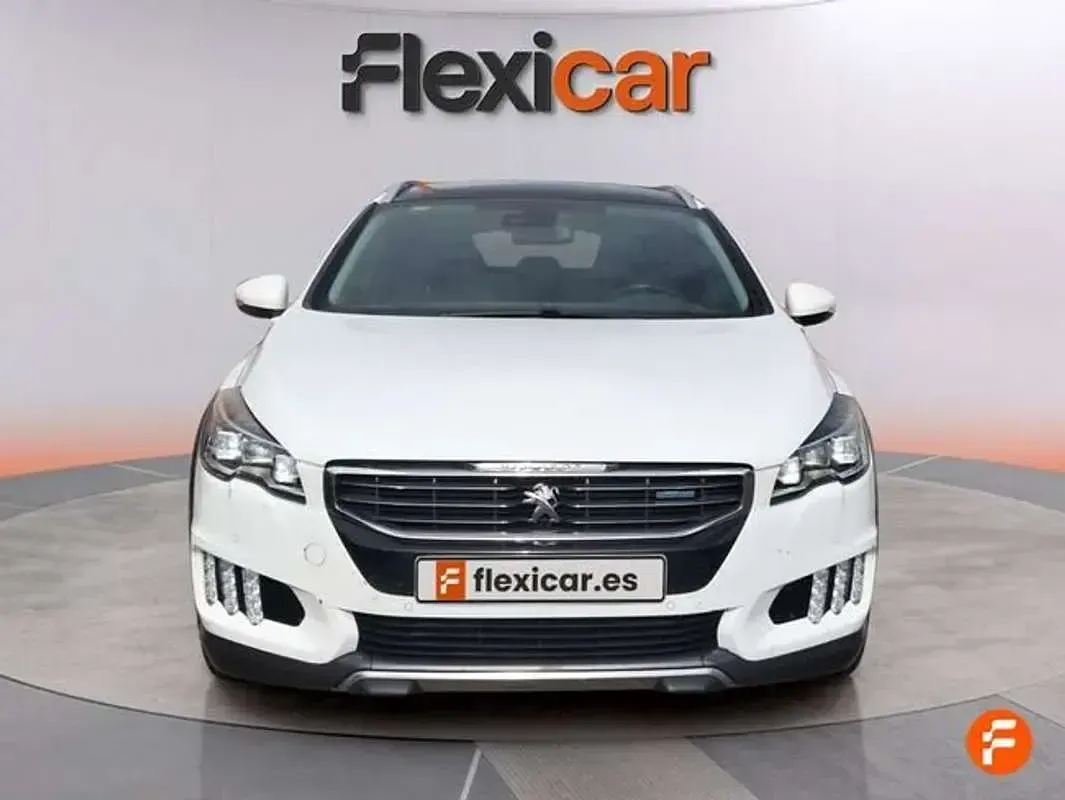 Usado Peugeot 508 RXH 179 CV (131 kW) 2016 Blanco Familiar
