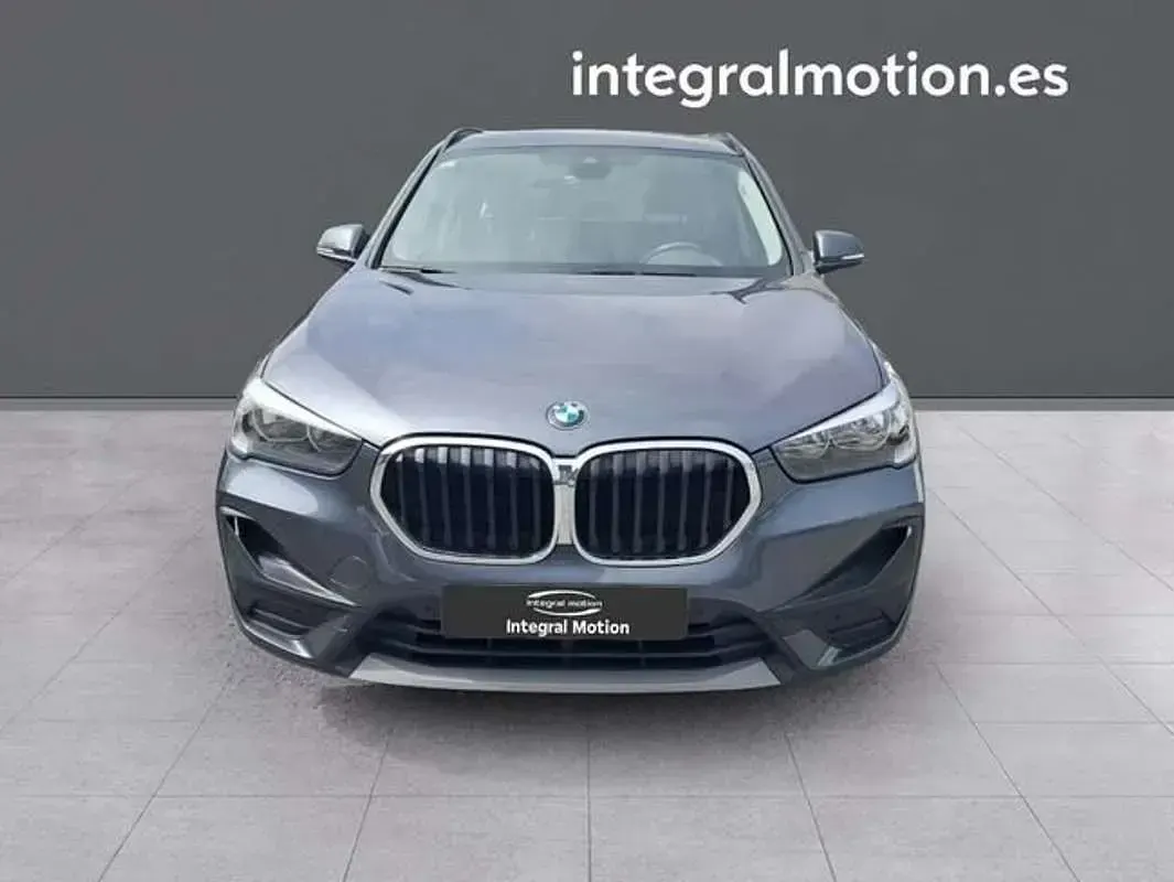 Usado BMW X1 116 CV (85 kW) 2021 Gris SUV