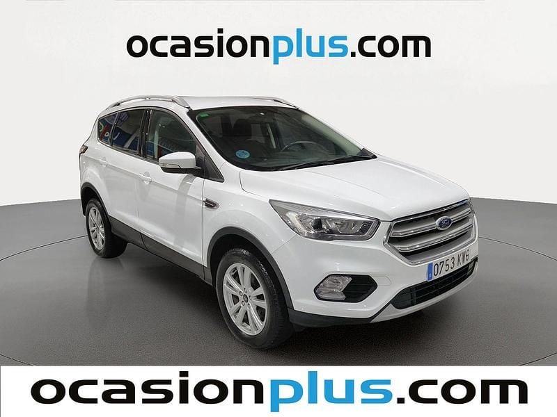 Usado Ford Kuga Trend+ 120 CV (88 kW) 2019 Blanco SUV