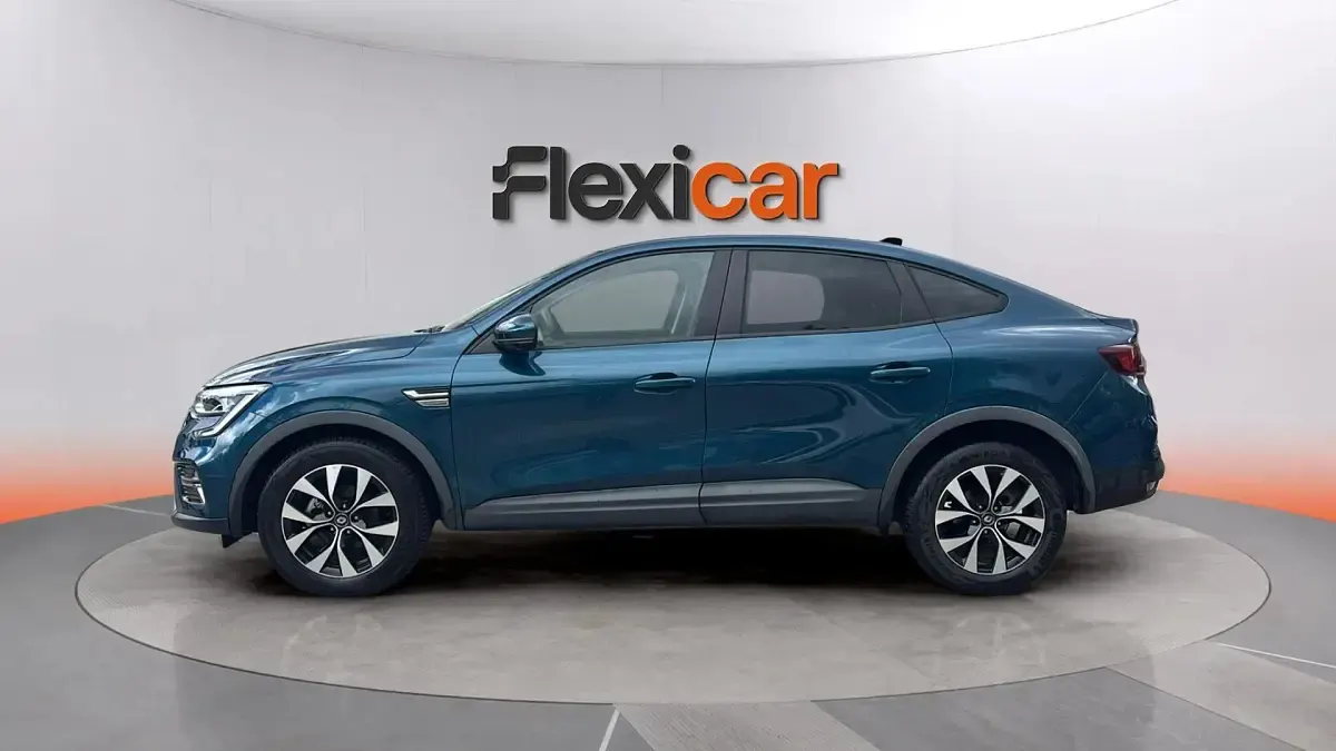 Usado Renault Arkana Evolution 140 CV (102 kW) 2023 Verde SUV
