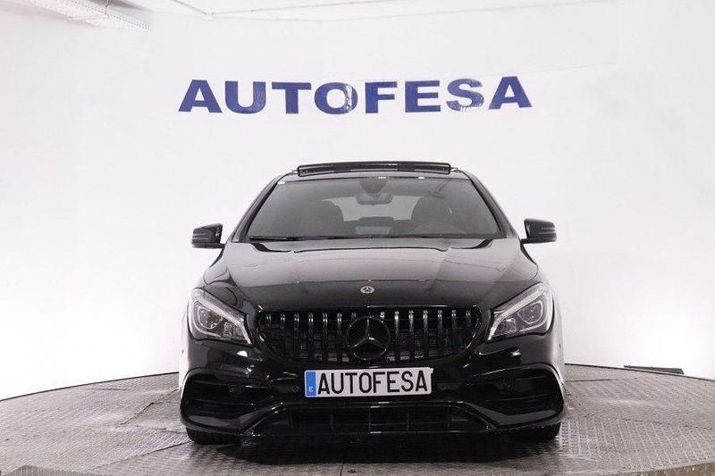 Usado Mercedes CLA200 AMG 136 CV (100 kW) 2018 Negro Utilitario