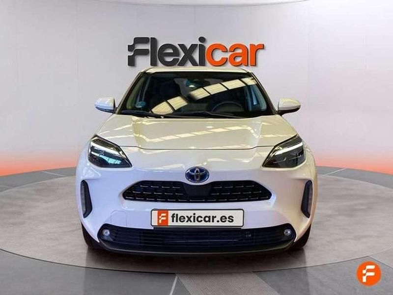 Usado Toyota Yaris Cross Style 116 CV (85 kW) 2023 Blanco SUV