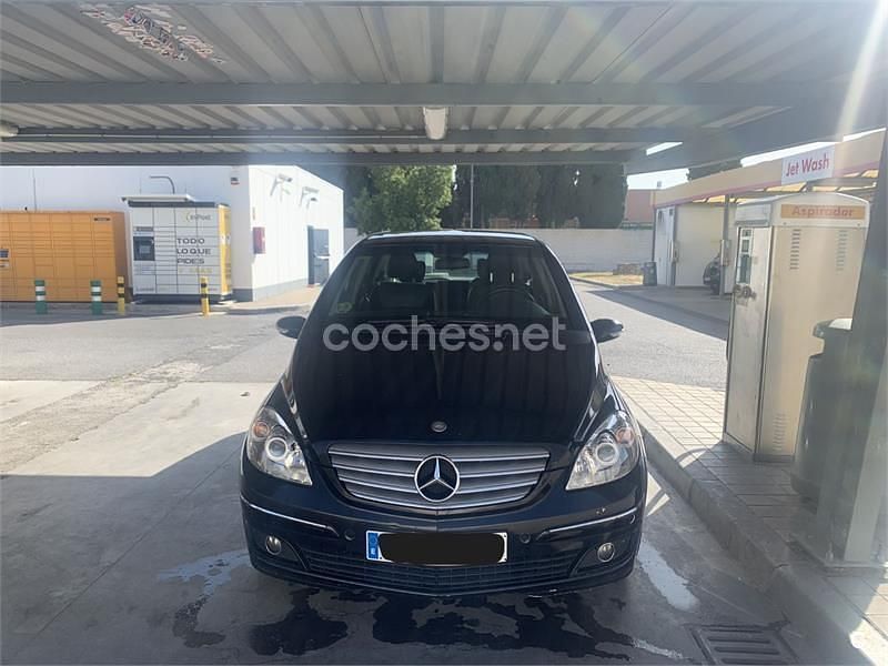 Usado Mercedes B180 109 CV (80 kW) 2008 Negro Monovolumen