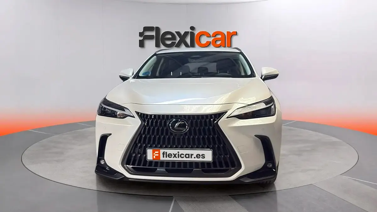 Usado Lexus NX450h+ Executive Line 306 CV (225 kW) 2023 Blanco SUV
