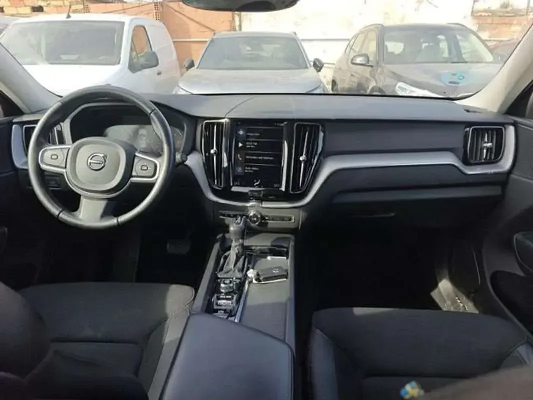Usado Volvo XC60 Business Edition 190 CV (139 kW) 2020 Rojo SUV