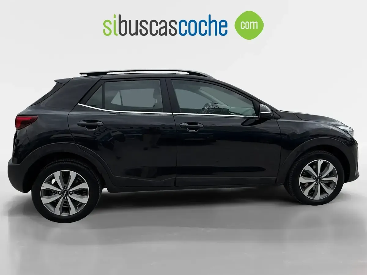 Usado Kia Stonic 100 CV (73 kW) 2025 Negro SUV