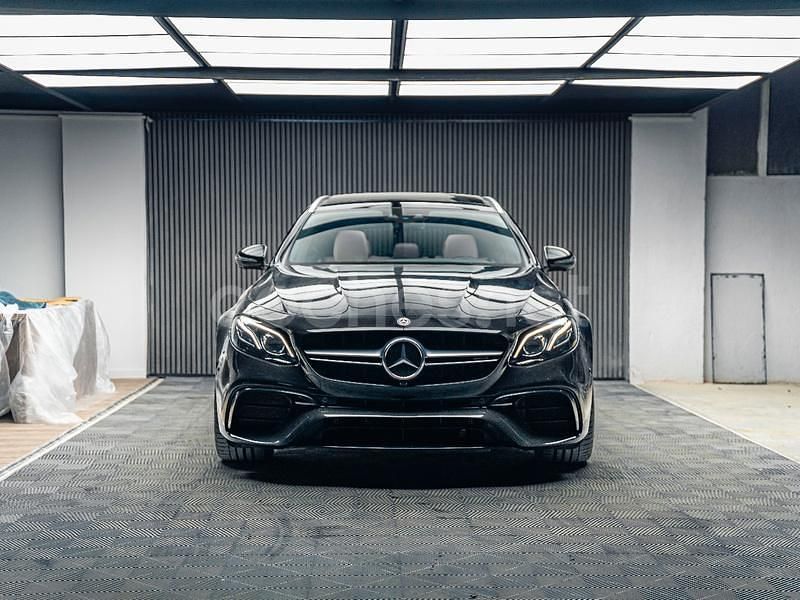 Usado Mercedes E63 AMG 571 CV (419 kW) 2019 Negro Familiar