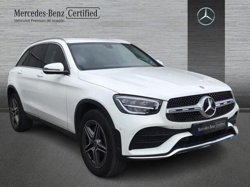Usado Mercedes GLC300e AMG line 306 CV (225 kW) 2021 Blanco