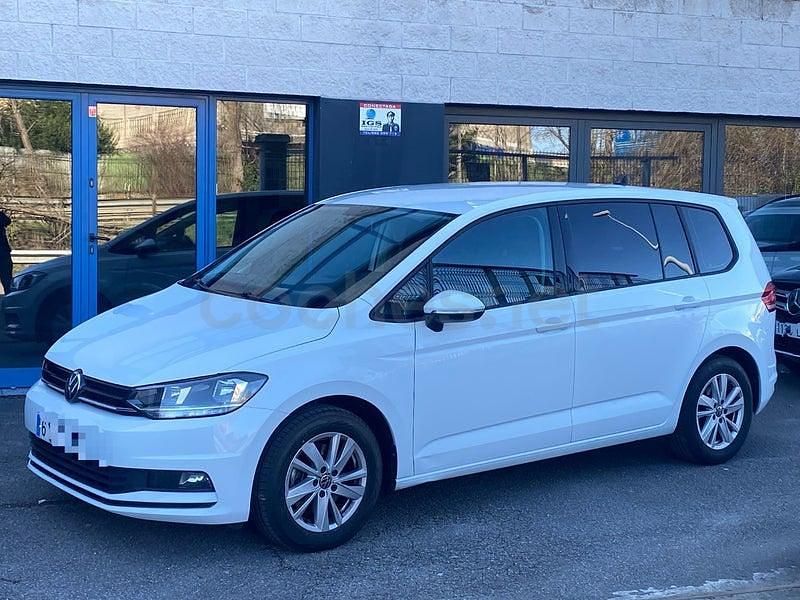 Usado VW Touran Business 122 CV (89 kW) 2021 Blanco Monovolumen