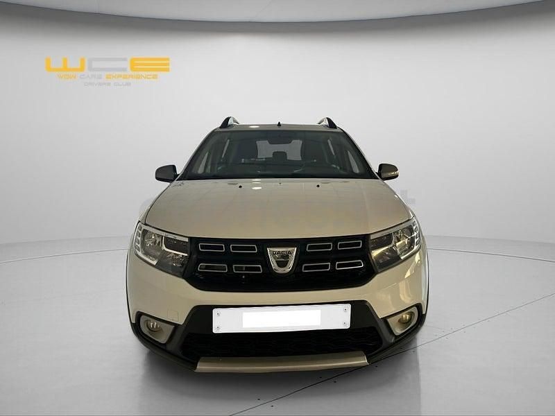 Usado Dacia Sandero Stepway 90 CV (66 kW) 2017 Blanco Berlina