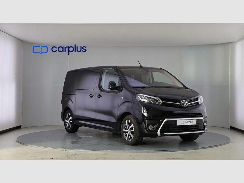Usado Toyota Proace Verso Advance 145 CV (106 kW) 2023 Negro misty (metalizado) Familiar