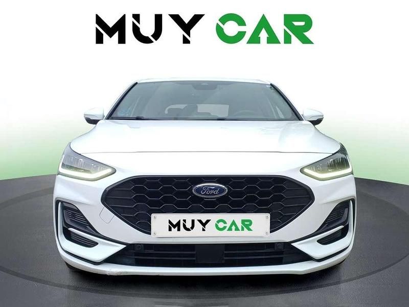Używany Ford Focus ST-Line 125 KM (91 kW) 2022 Biały Hatchback