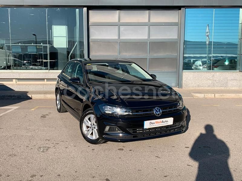 Usado VW Polo Advance 95 CV (69 kW) 2020 Negro Berlina