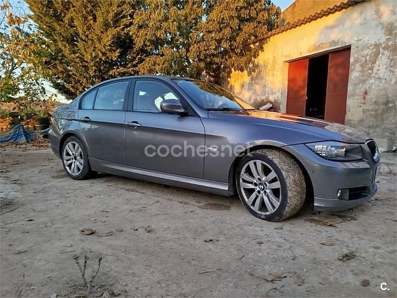 Gris / plata Usado 2010 BMW 320 Berlina | 8000 € (Precio justo) - Imagen 1/4
