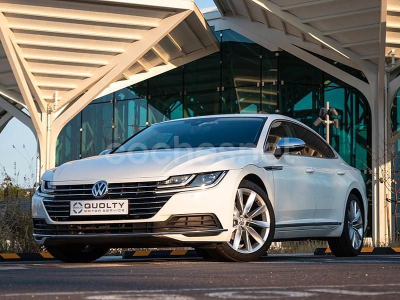 Blanco Usado 2018 VW Arteon Elegance Berlina | 26.990 € (Un poco caro) - Imagen 1/4