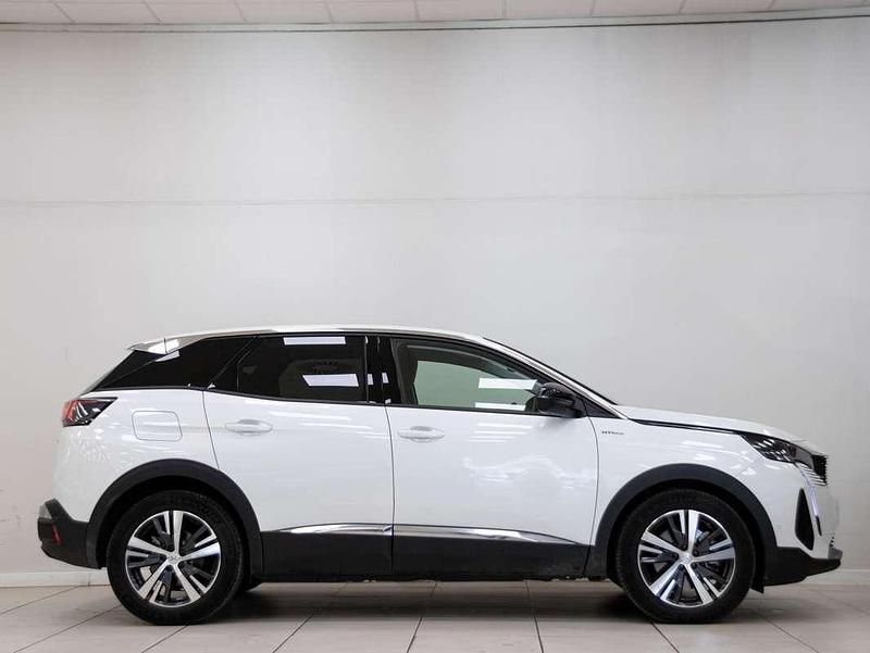Usado Peugeot 3008 Allure 224 CV (164 kW) 2023 Blanco SUV
