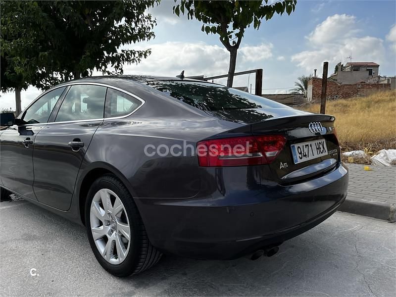 Usado Audi A5 Sportback 170 CV (125 kW) 2011 Violeta / lila Utilitario