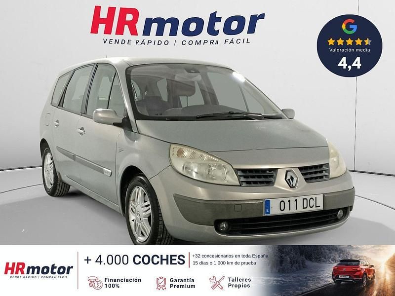 Usado Renault Scénic II Privilege 120 CV (88 kW) 2004 Beige Monovolumen