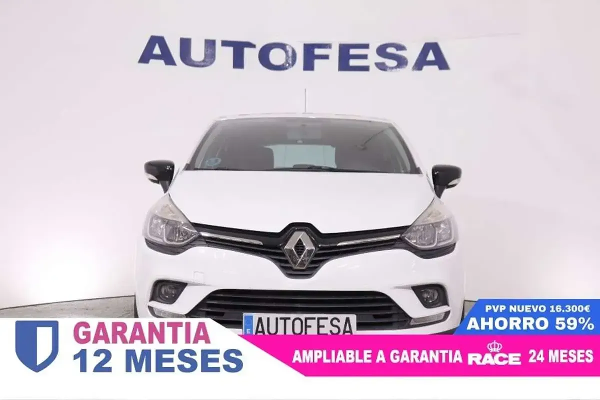 Usado Renault Clio LIMITED 75 CV (55 kW) 2017 Blanco Utilitario