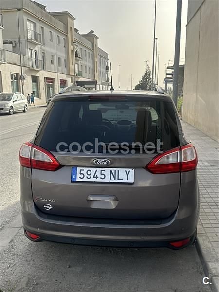 Usado Ford Grand C-Max Titanium 115 CV (84 kW) 2012 Gris / plata Monovolumen