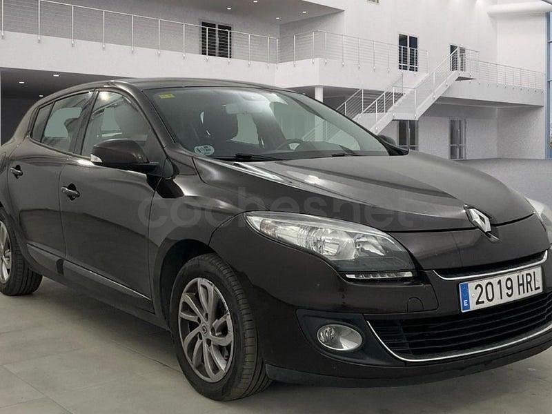 Usado Renault Mégane Expression 110 CV (80 kW) 2013 Negro Berlina