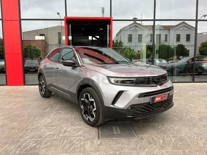 Usado Opel Mokka Ultimate 136 CV (100 kW) 2024 Gris / plata SUV