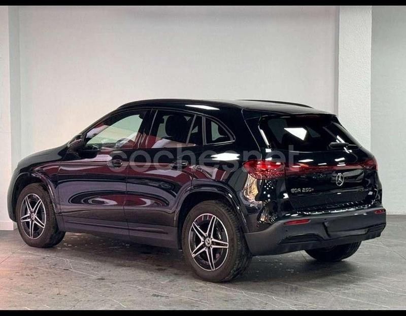 Usado Mercedes EQA250+ 139 kW (190 CV) 2024 Negro SUV