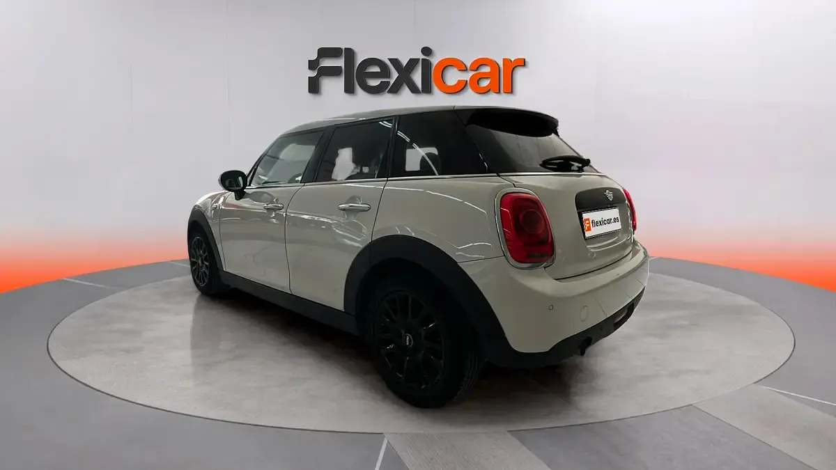 Usado Mini One D 95 CV (69 kW) 2018 Beige Utilitario