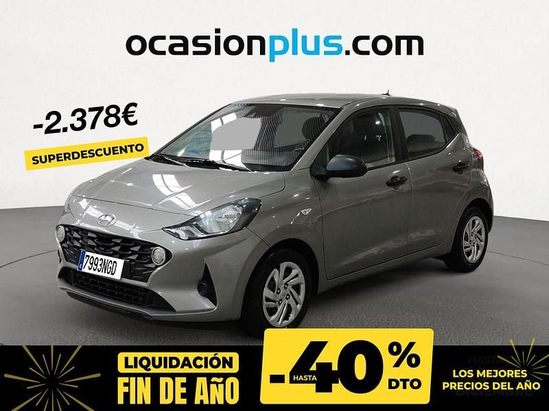 Gris / plata Usado 2022 Hyundai i10 Utilitario | 10.250 € (Precio justo) - Imagen 1/4