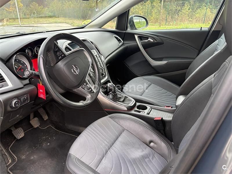 Negro Usado 2014 Opel Astra Excellence Berlina | 4125 € (Buen precio) - Imagen 1/4