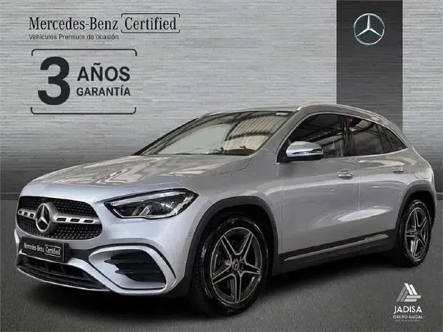 Usado Mercedes GLA200 163 CV (119 kW) 2025 SUV
