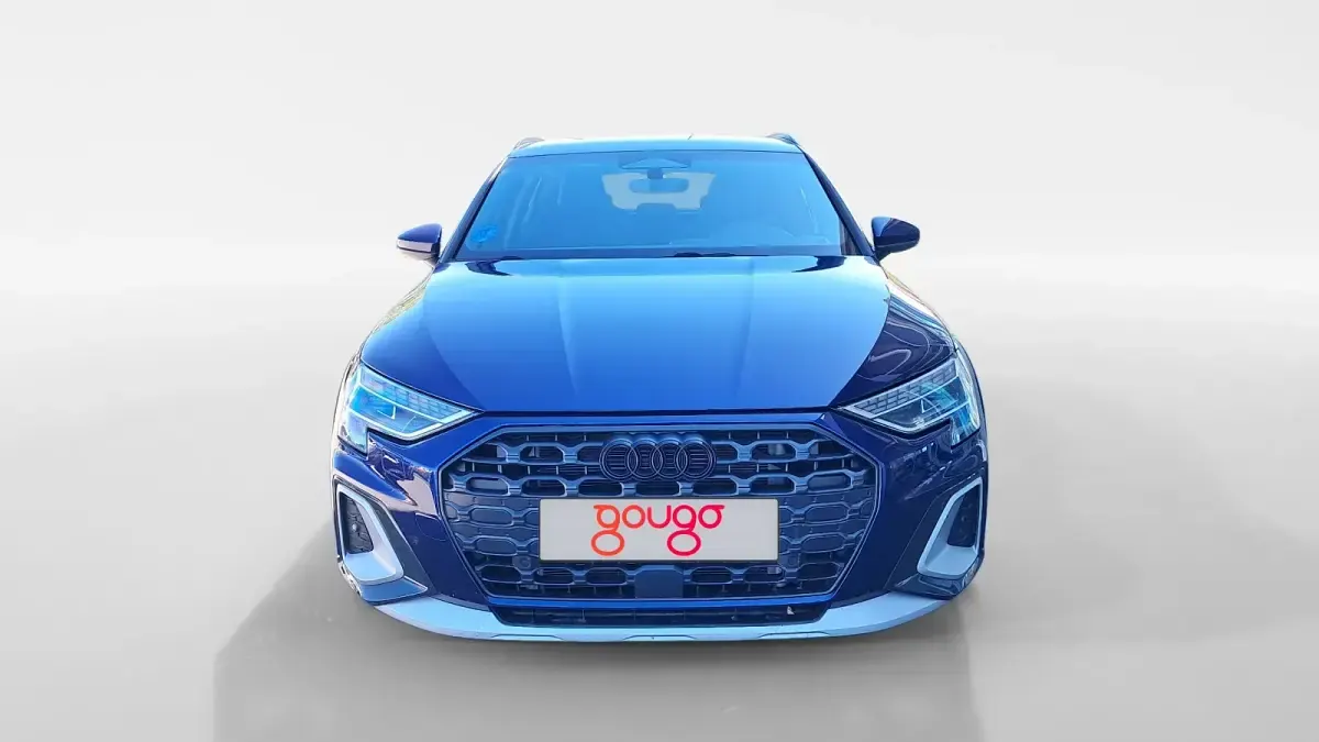 Usado Audi A3 Advanced 150 CV (110 kW) 2025 Azul Berlina