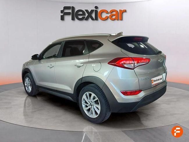 Usado Hyundai Tucson GO! 116 CV (85 kW) 2018 Gris SUV