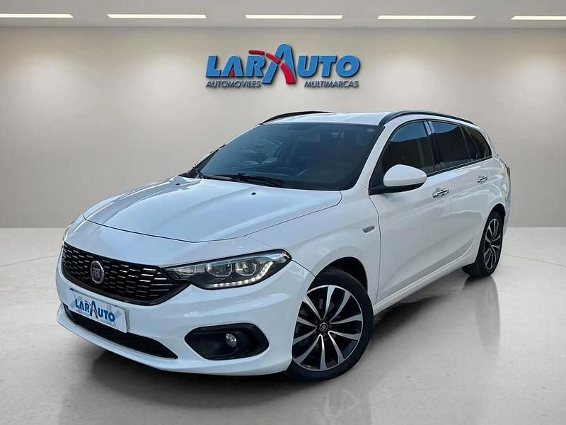 Gris oscuro Usado 2019 Fiat Tipo Lounge Familiar | 10.599 € (Precio justo) - Imagen 1/4