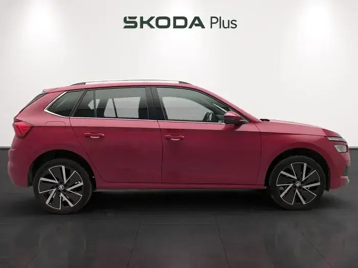 Usado Skoda Kamiq Sport 110 CV (80 kW) 2023 Rojo SUV