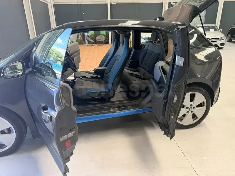 Używany BMW i3 170 KM (125 kW) 2015 Szary Hatchback