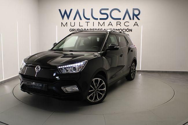 Usado Ssangyong (KGM) XLV Limited 116 CV (85 kW) 2017 Negro SUV