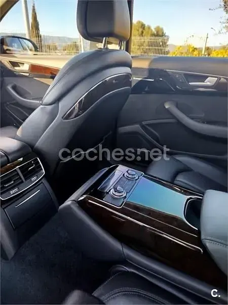 Usado Audi A8L 435 CV (319 kW) 2014 Negro Berlina