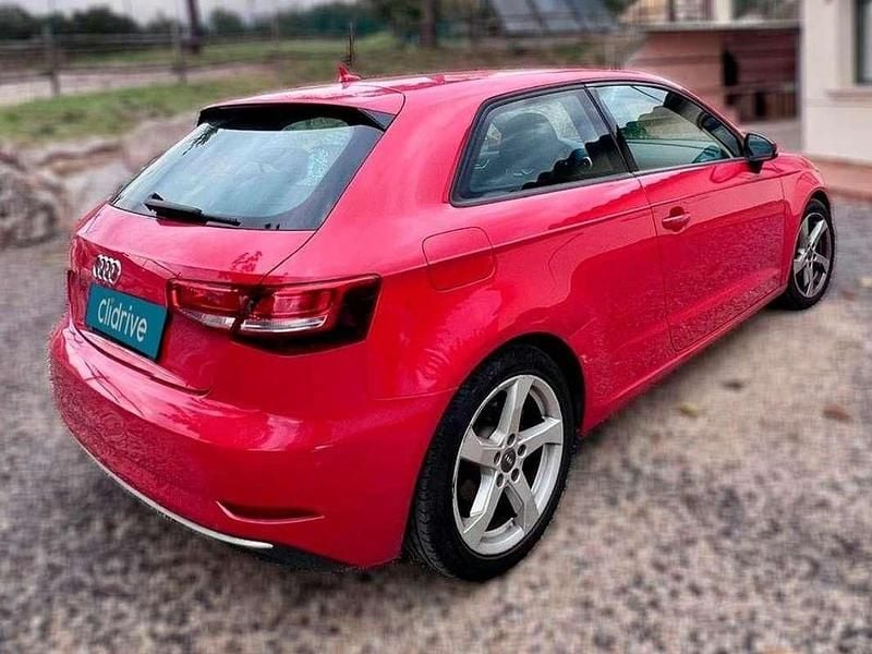 Usado Audi A3 Sportback Sport 116 CV (85 kW) 2017 Rojo Utilitario