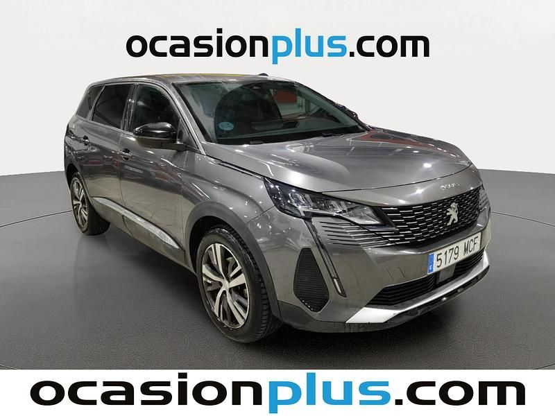 Usado Peugeot 5008 Allure 130 CV (95 kW) 2022 Gris SUV