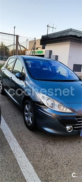 Usado Peugeot 307 110 CV (80 kW) 2006 Azul Berlina