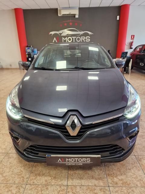 Usado Renault Clio IV LIMITED 90 CV (66 kW) 2016 Gris