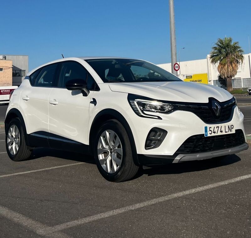 Blanco Usado 2021 Renault Captur Zen SUV | 12.900 € (Un poco caro) - Imagen 1/4