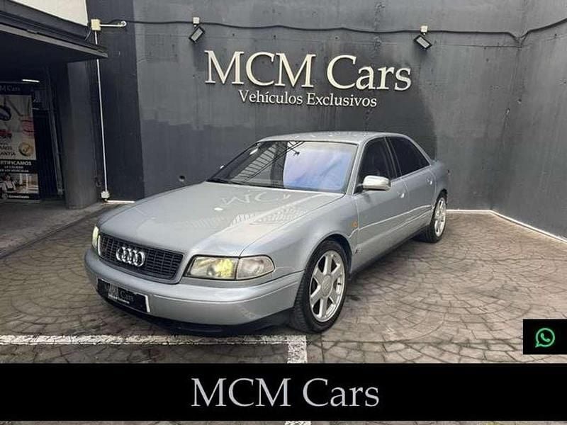 Plateado Usado 1997 Audi S8 Berlina | 9999 € - Imagen 1/4