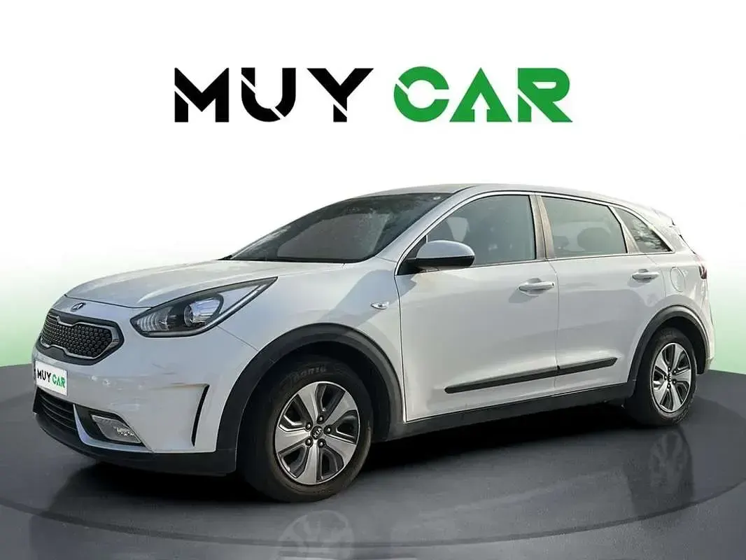 Usado Kia Niro 141 CV (103 kW) 2019 Blanco SUV