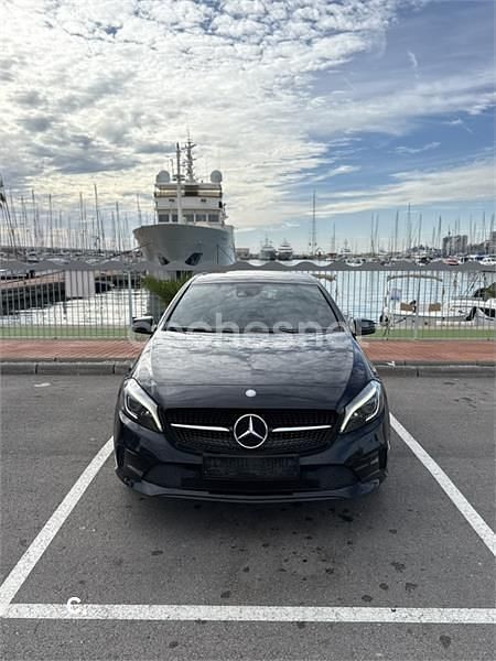 Usado Mercedes A200 Urban 136 CV (100 kW) 2016 Negro Berlina