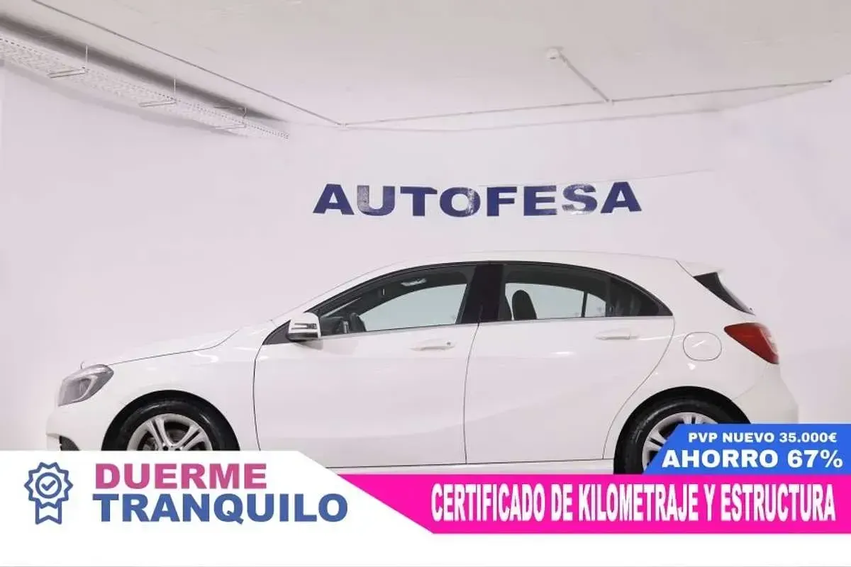 Usado Mercedes A200 Urban 136 CV (100 kW) 2015 Blanco Utilitario