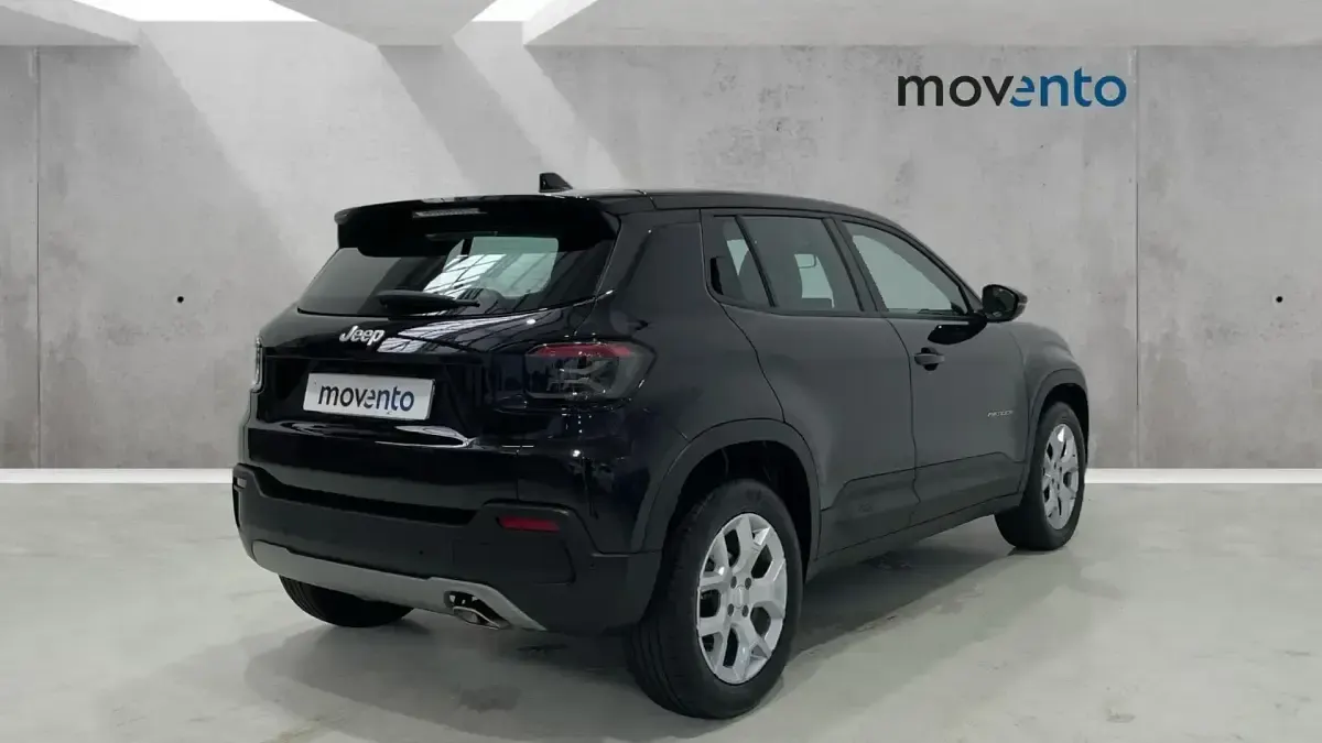 Usado Jeep Avenger Altitude 101 CV (74 kW) 2024 Negro SUV