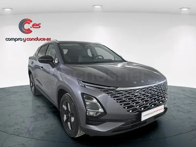 Usado Omoda 5 147 CV (108 kW) 2025 Gris / plata SUV