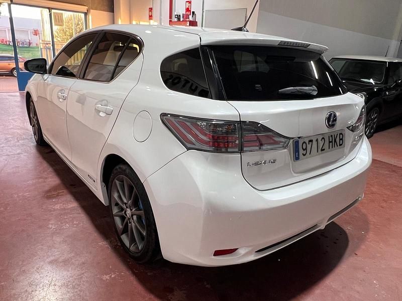 Usado Lexus CT200h Limited Edition 136 CV (100 kW) 2012 Blanco